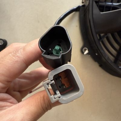 Special-purpose original-imitated electronic fan: same material and structure as the original factory, with both durability and compatibility online.，Applicable to E330 excavator