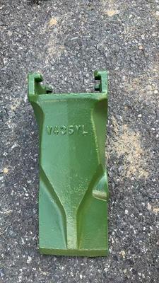 V43 Zware emmertanden, compatibel met CAT E330/E336, Hitachi ZX350 graafmachines, Slijtvast scheptanden van gelegeerd staalV43RC、V43SYL、V43PN、V43SDX、V43ARH