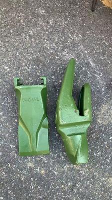 V43 Tooth Seat ESCO Style 35-45 Ton Excavator Bucket Tooth Seat Double Groove Weld-on Type Compatible with V43SYL Tooth Tip