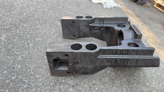 U-frame voor buldozer met precisielas voor de D6-serie (D6C/D6D/D6E),Universal Heavy-Duty Construction Stabiel en duurzaam accessoires U-frame voor buldozer met dikke stalen plaat voor D6D-D6C-D6E,Speciaal Onderwijs